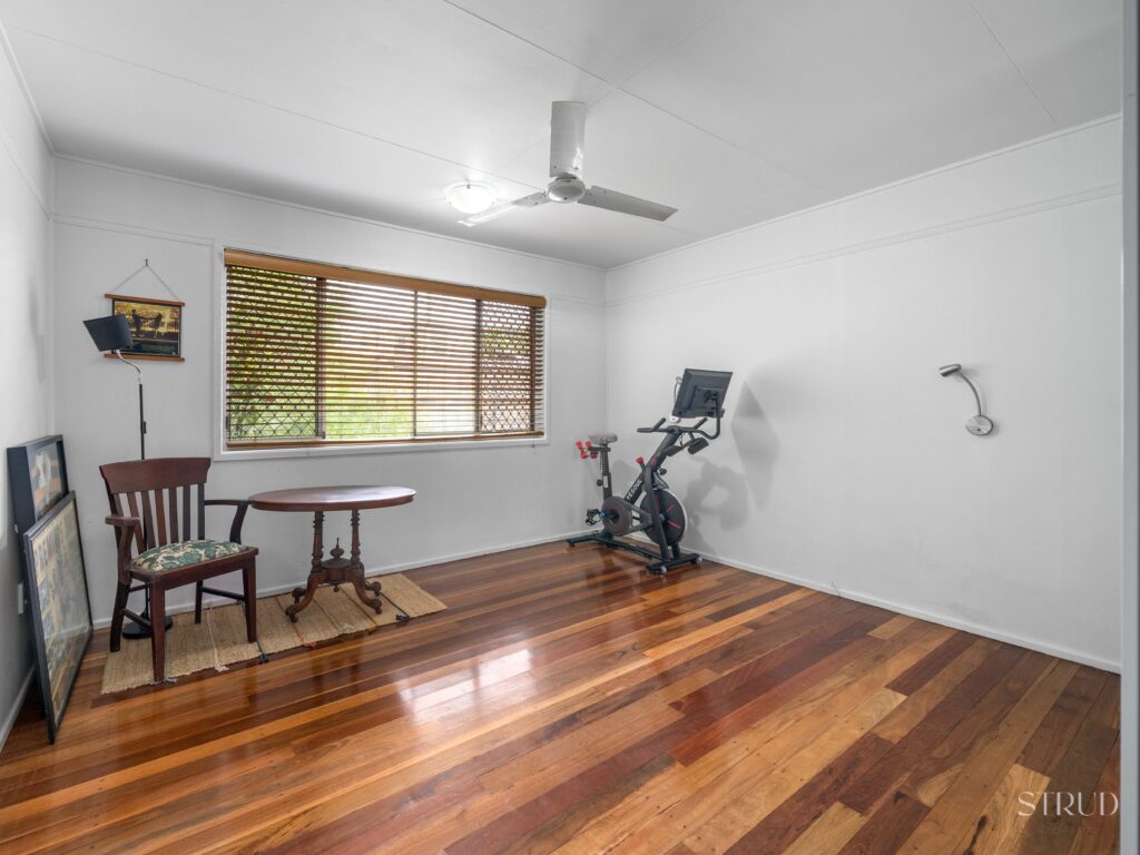 House-Redbank Plains-QLD-R2-3868772