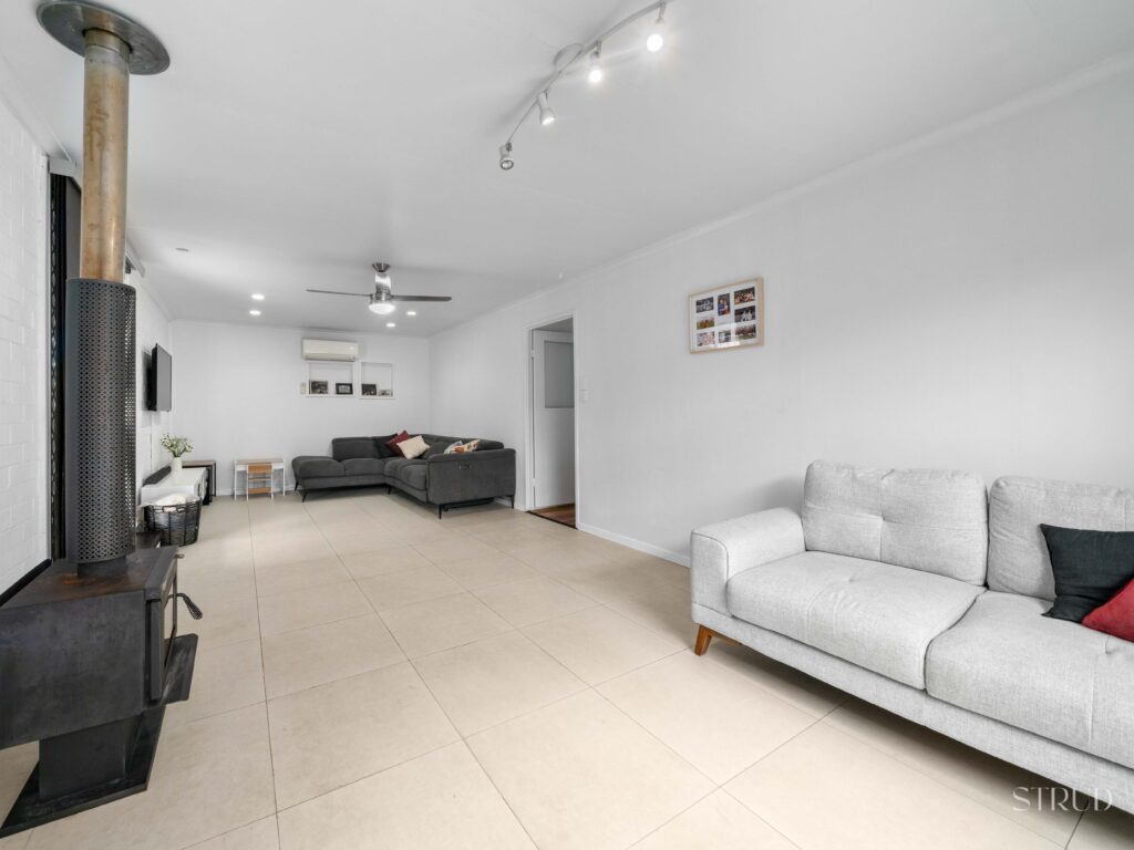 House-Redbank Plains-QLD-R2-3868772