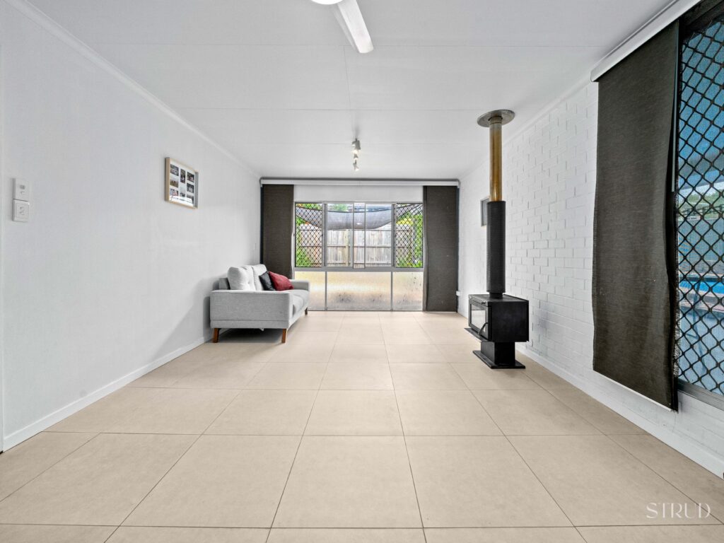 House-Redbank Plains-QLD-R2-3868772