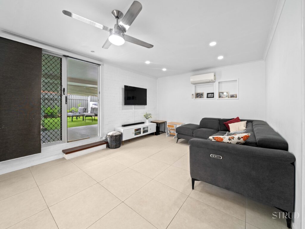 House-Redbank Plains-QLD-R2-3868772