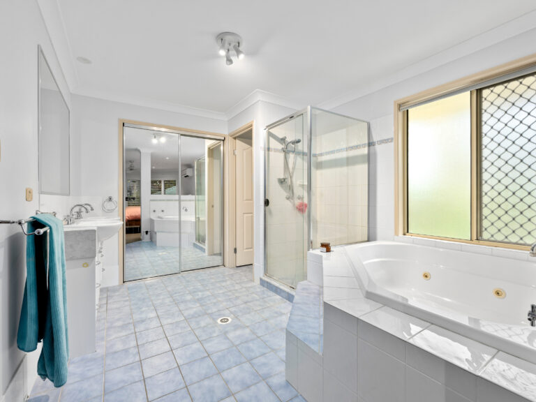 House-Pine Mountain-QLD-R2-3875267