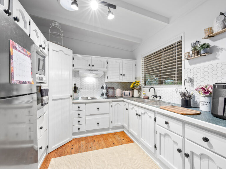 House-Raceview-QLD-R2-3875567