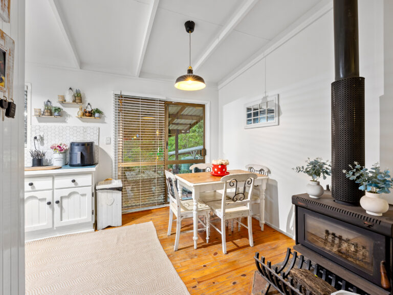 House-Raceview-QLD-R2-3875567