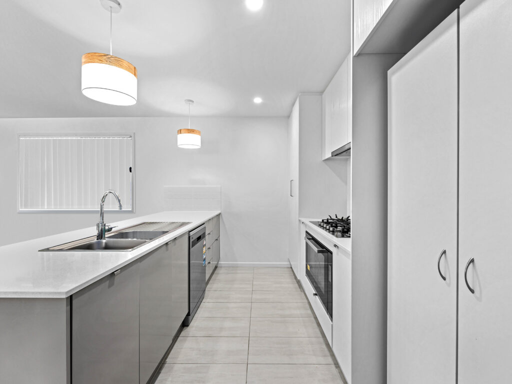 122 Andy Way, Deebing Heights, QLD 4306