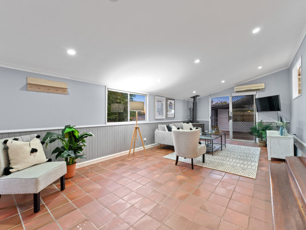 22 Powells Road, Yamanto, QLD 4305