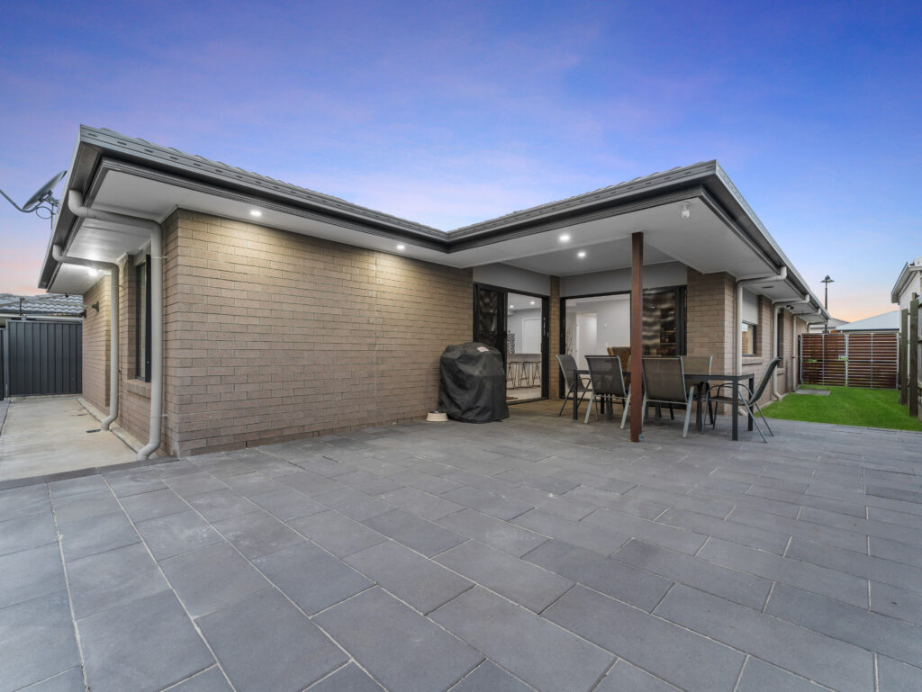 13 Pioneer Street, Redbank Plains, QLD 4301