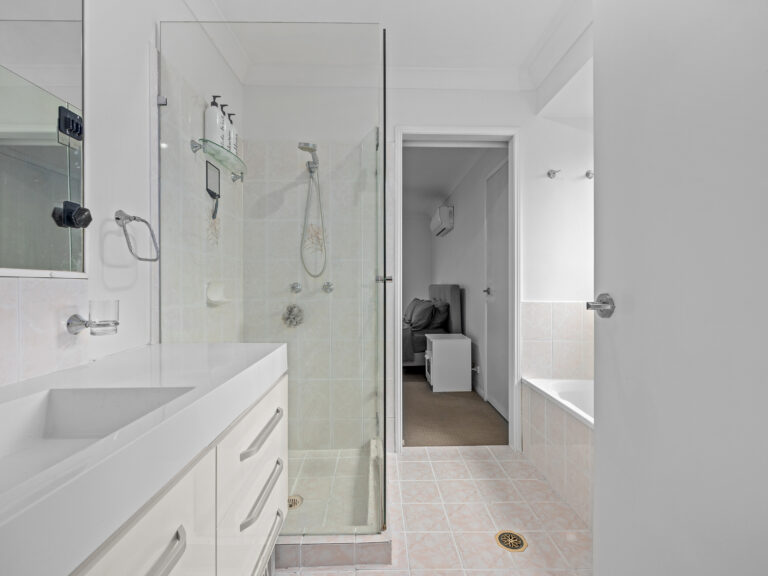 House-Springfield-QLD-R2-3897345