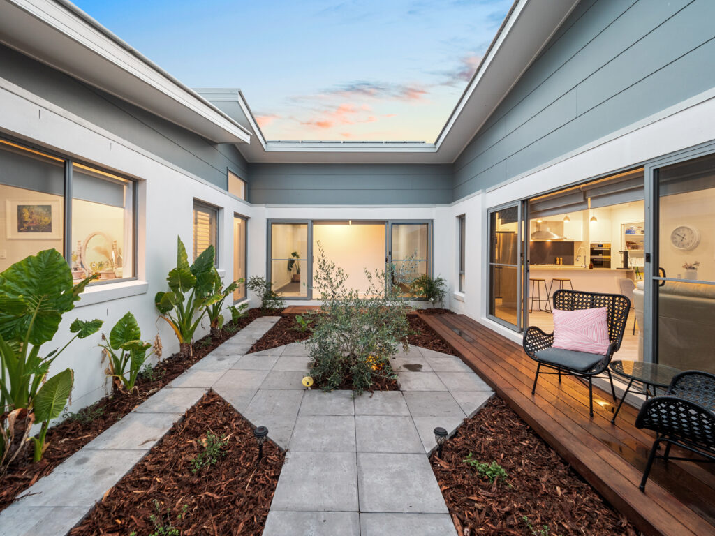 3/30 Botanic Crescent, Brookwater, QLD 4300
