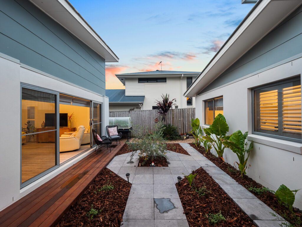 3/30 Botanic Crescent, Brookwater, QLD 4300