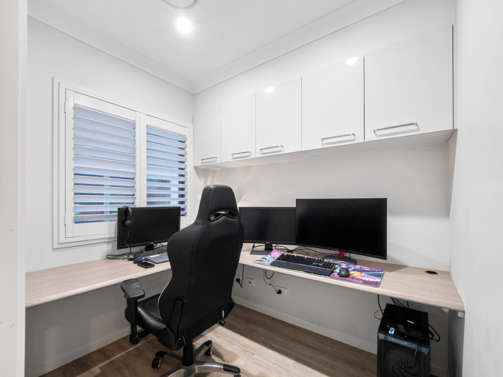 3/30 Botanic Crescent, Brookwater, QLD 4300
