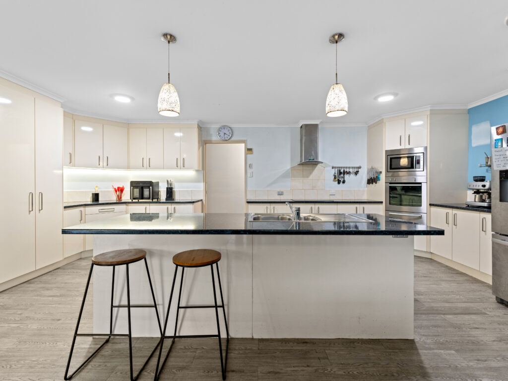 62-64 Tall Timber Road, New Beith, QLD 4124