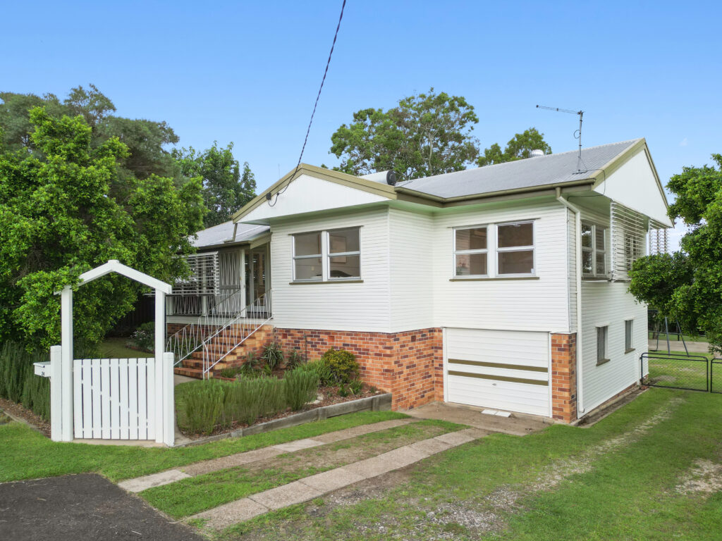 House-Bundamba-QLD-R2-3907669