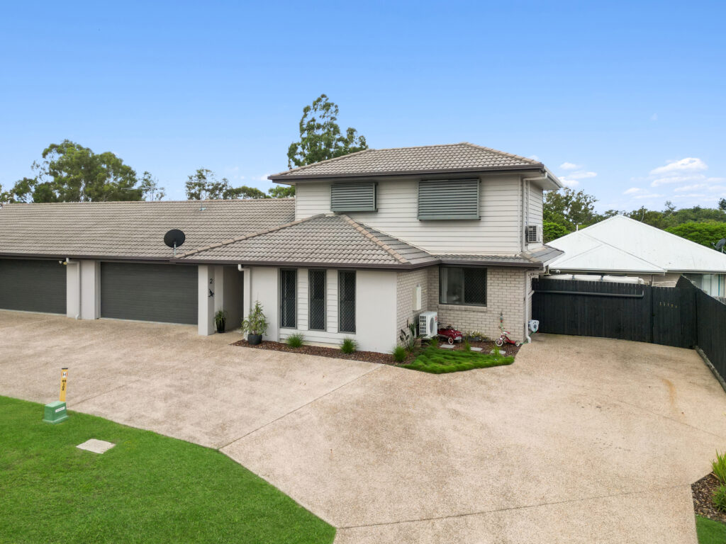 2/12 Nike Court, Wulkuraka, QLD 4305