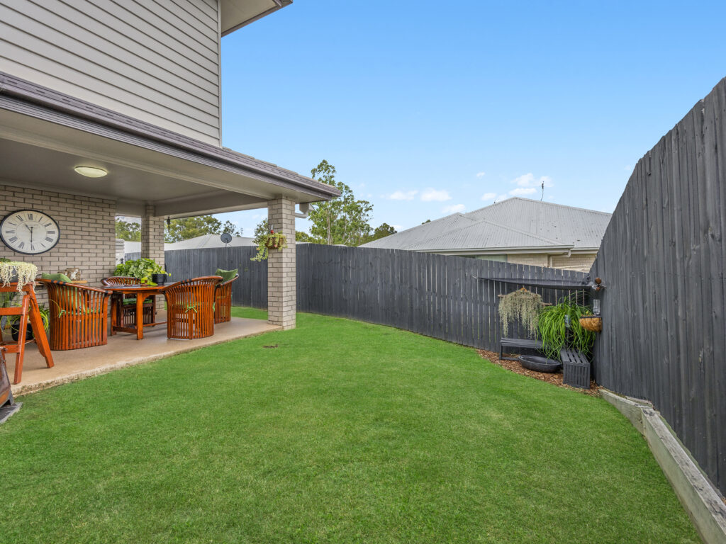 2/12 Nike Court, Wulkuraka, QLD 4305