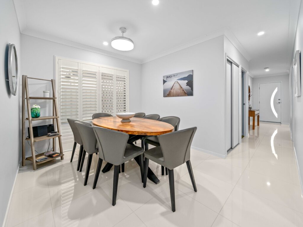 24 Jaffray Street, Bellbird Park, QLD 4300