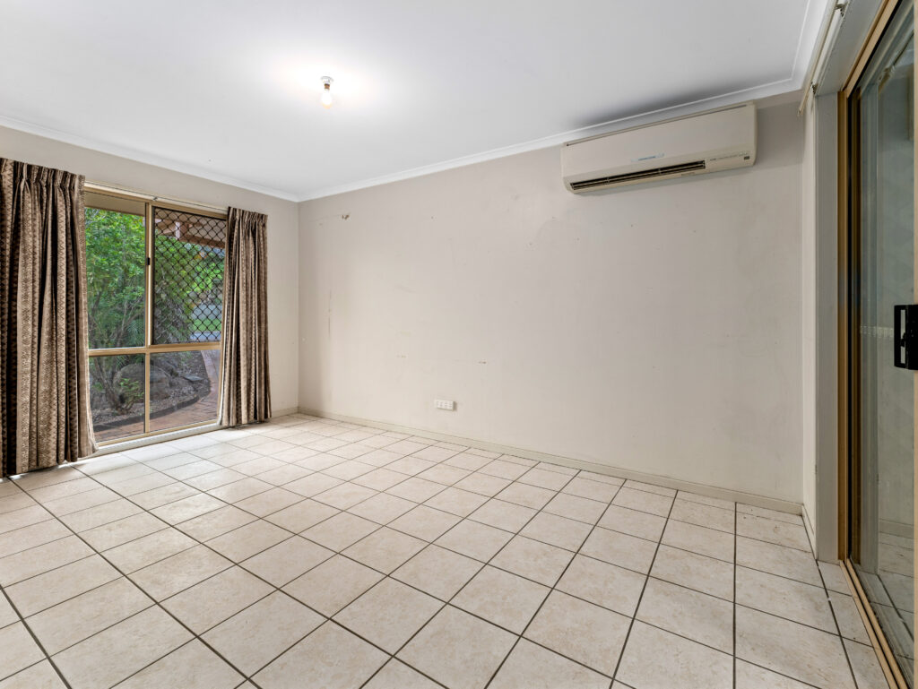 25 Drummond Street, Sinnamon Park, QLD 4073