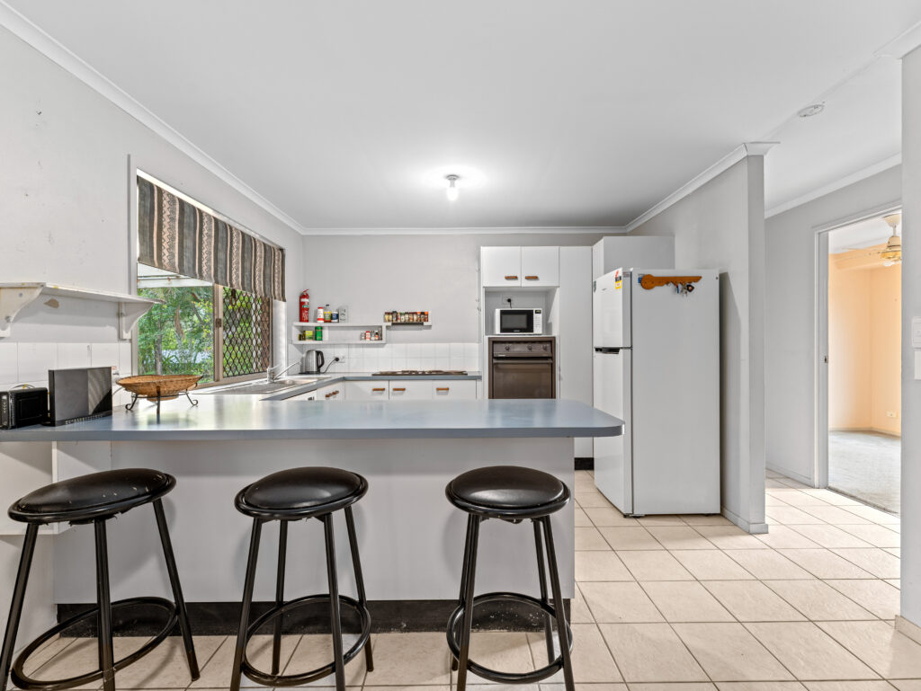 25 Drummond Street, Sinnamon Park, QLD 4073