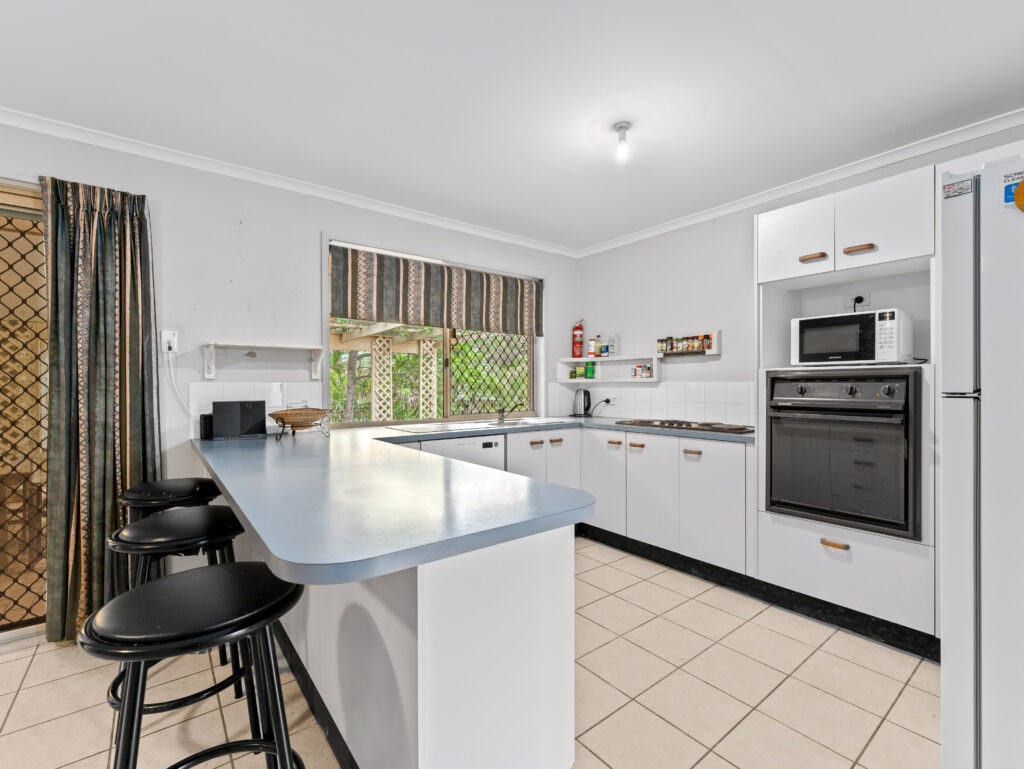 25 Drummond Street, Sinnamon Park, QLD 4073