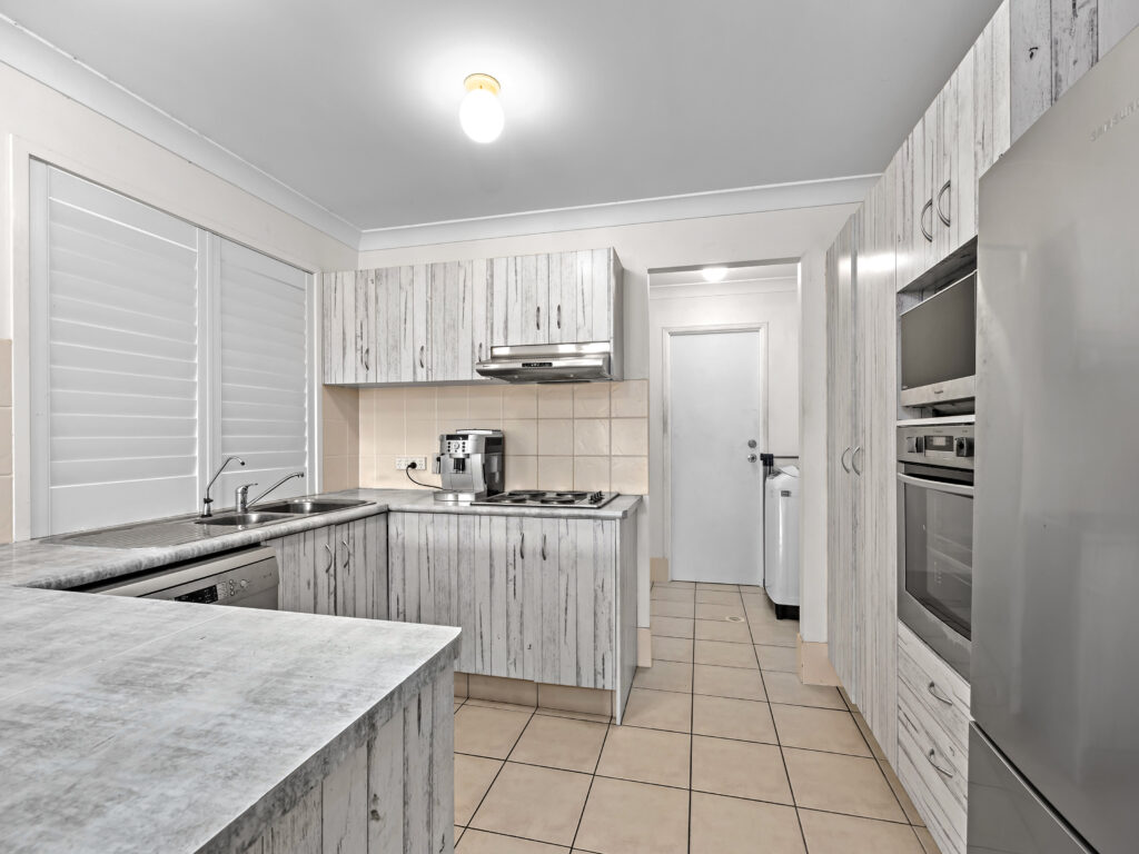 Townhouse-Brassall-QLD-R2-3937043