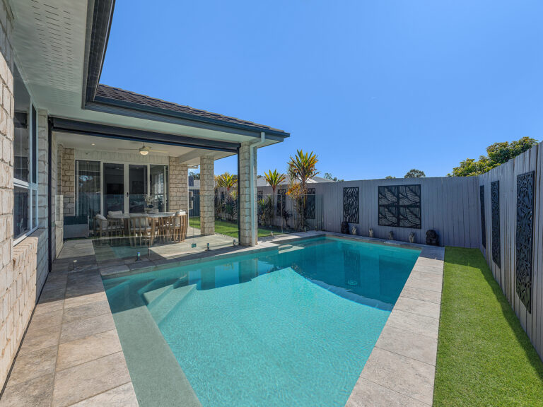House-Deebing Heights-QLD-R2-3940666