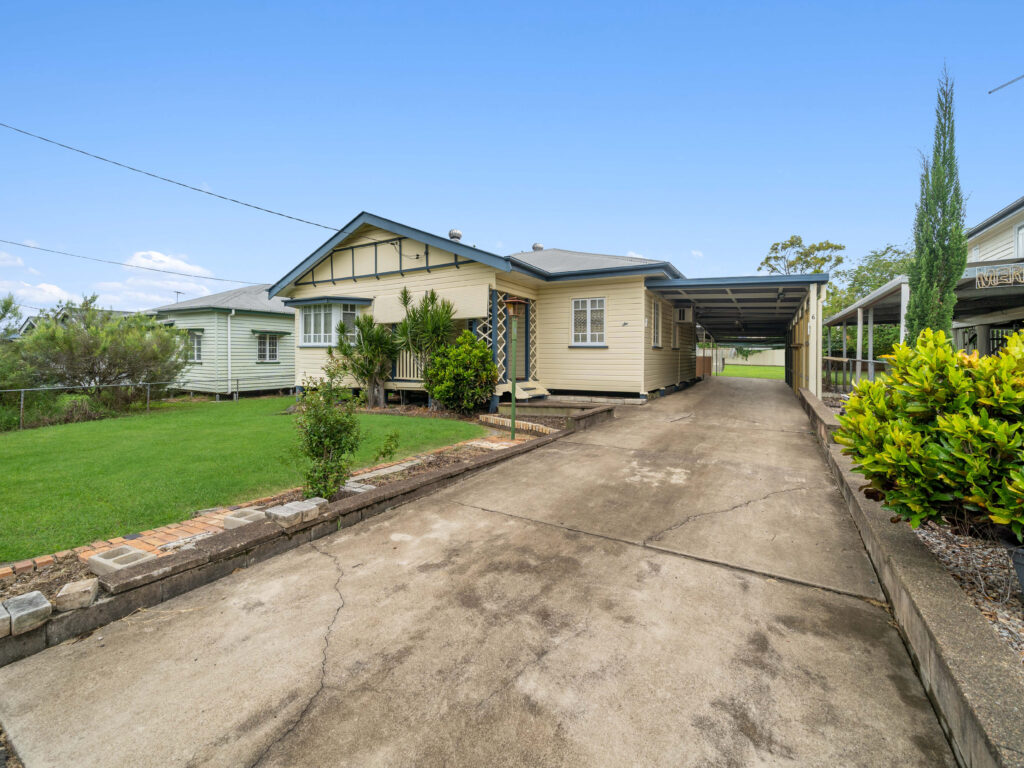 6 McGrath Lane, Booval, QLD 4304