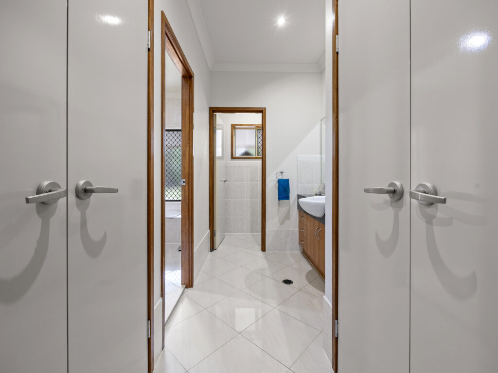 17-21 Pardalote Court, Greenbank, QLD 4124