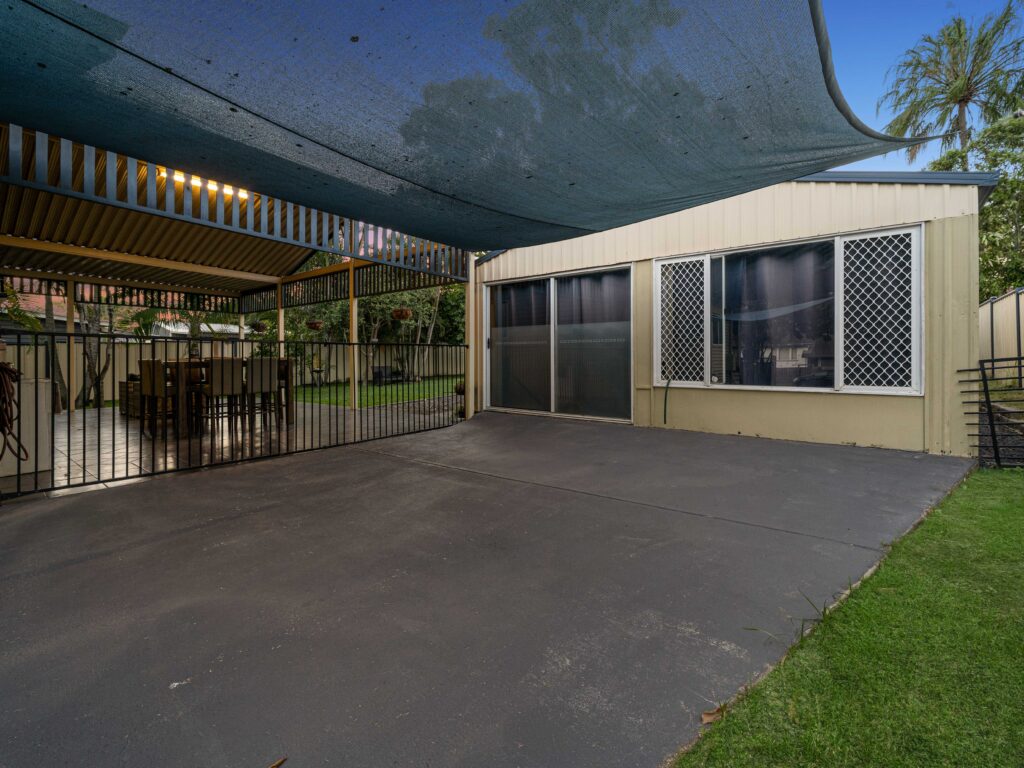 27 Duncan Street, Riverview, QLD 4303