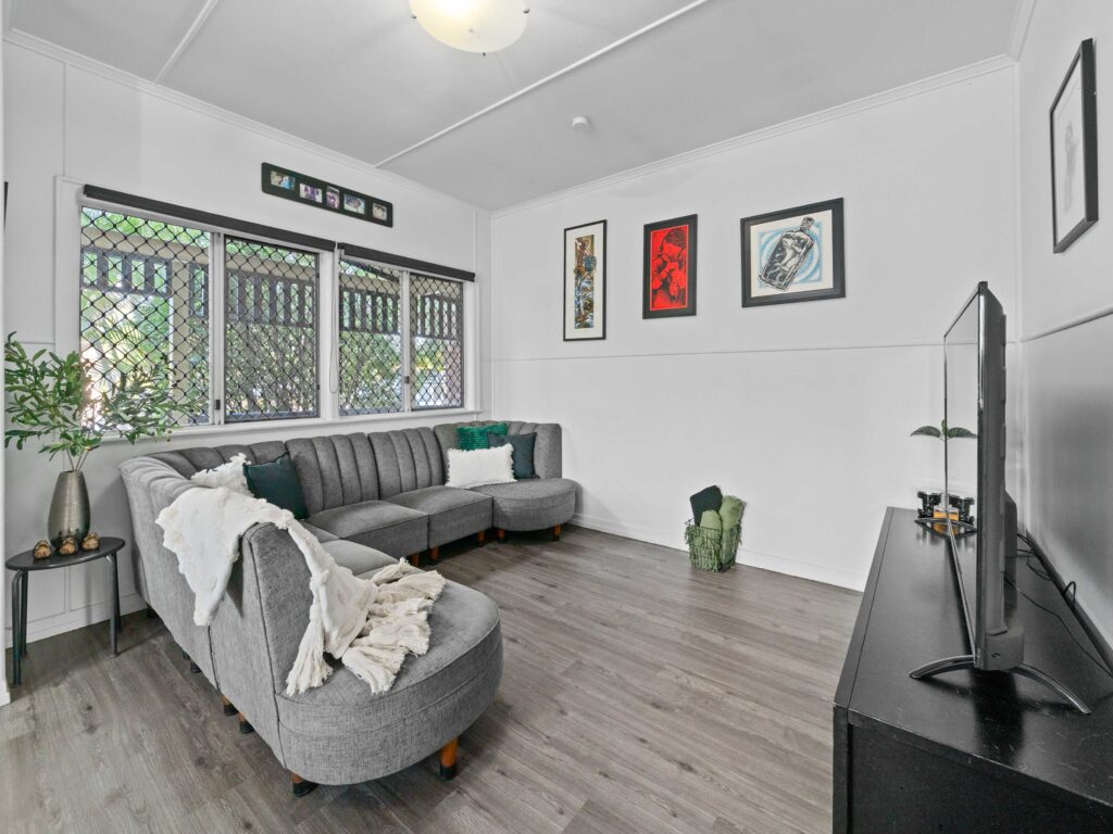 27 Duncan Street, Riverview, QLD 4303