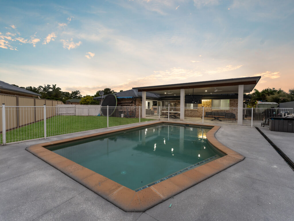 4 Japonica Court, Yamanto, QLD 4305