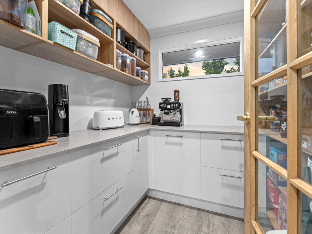 4 Japonica Court, Yamanto, QLD 4305