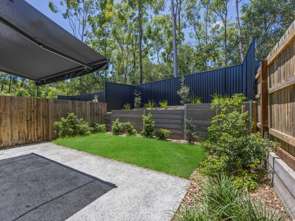 10/3 Cliffdale Place, Spring Mountain, QLD 4300