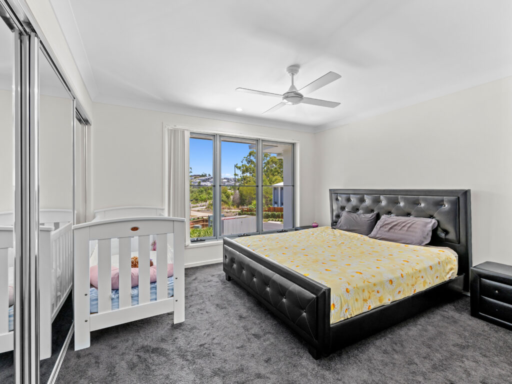 10/3 Cliffdale Place, Spring Mountain, QLD 4300