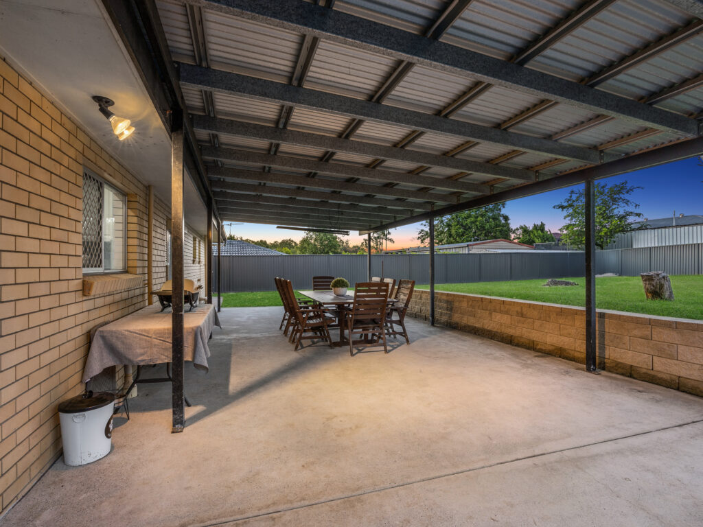 8 Scotts Road, Ripley, QLD 4306