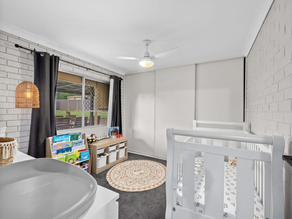8 Scotts Road, Ripley, QLD 4306