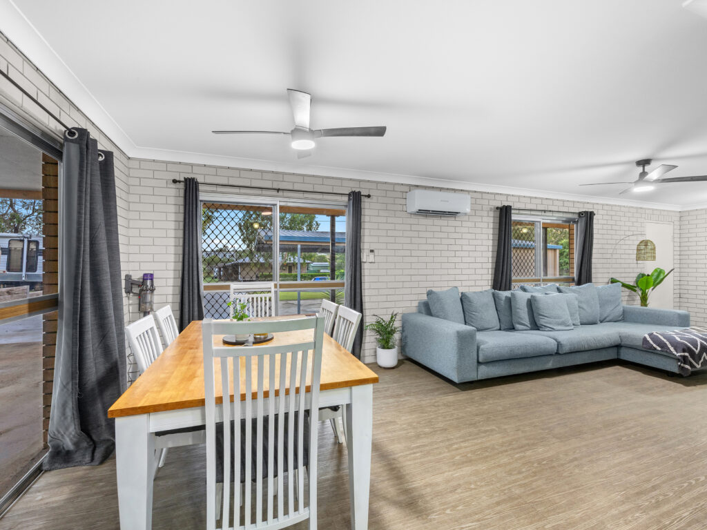 8 Scotts Road, Ripley, QLD 4306