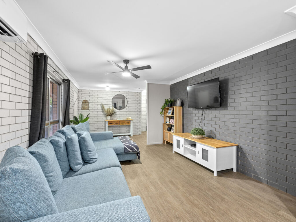 8 Scotts Road, Ripley, QLD 4306