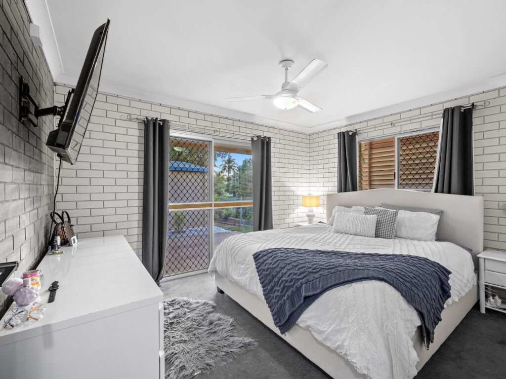 8 Scotts Road, Ripley, QLD 4306