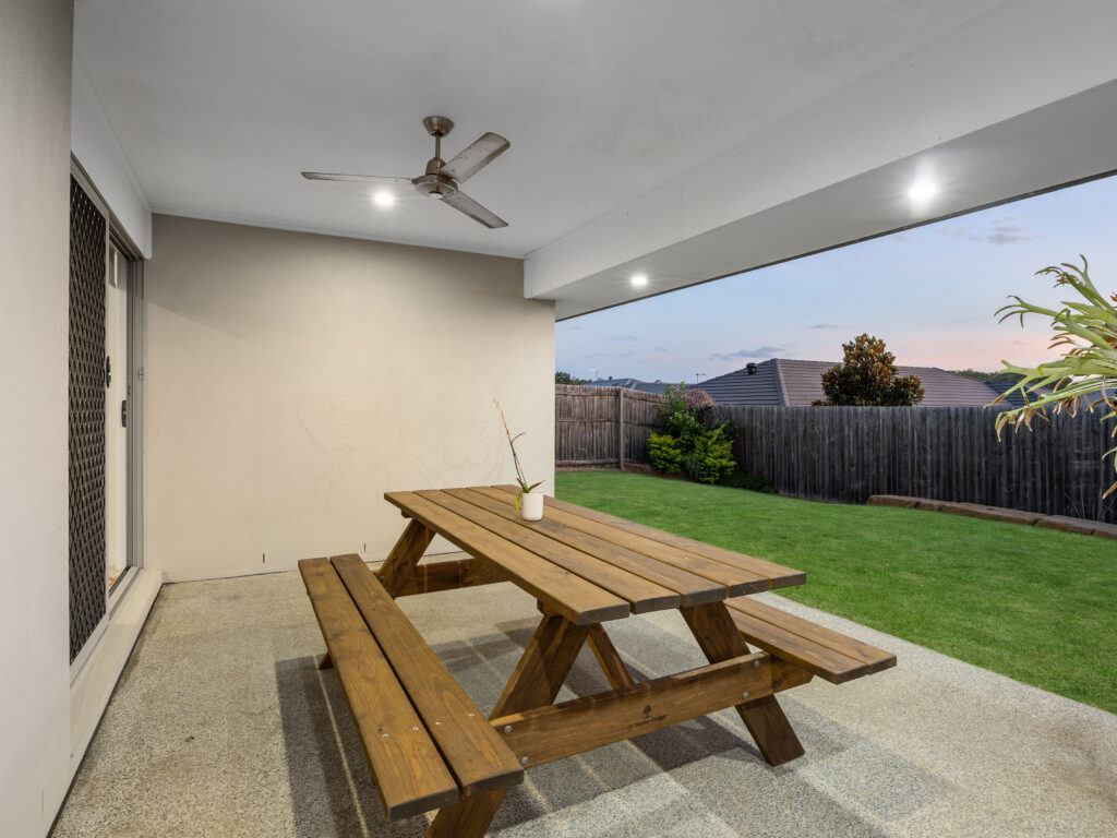 11 Heathcote Street, South Ripley, QLD 4306