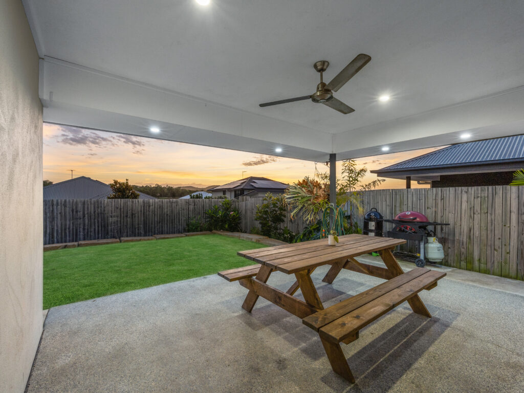 11 Heathcote Street, South Ripley, QLD 4306