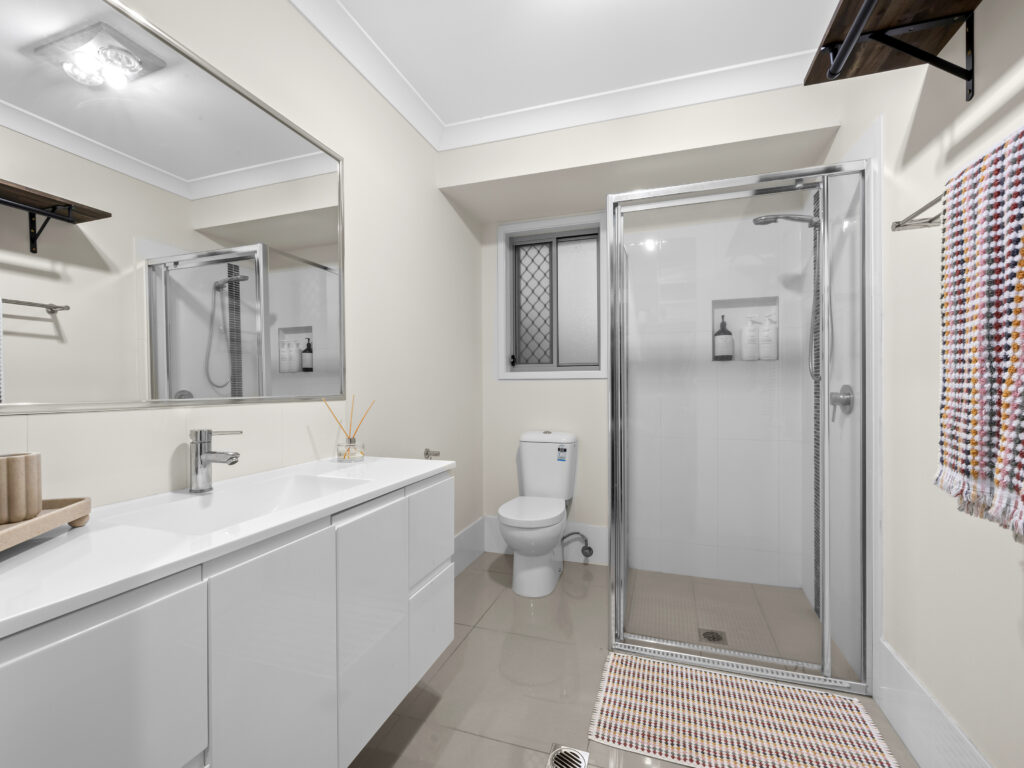 11 Heathcote Street, South Ripley, QLD 4306