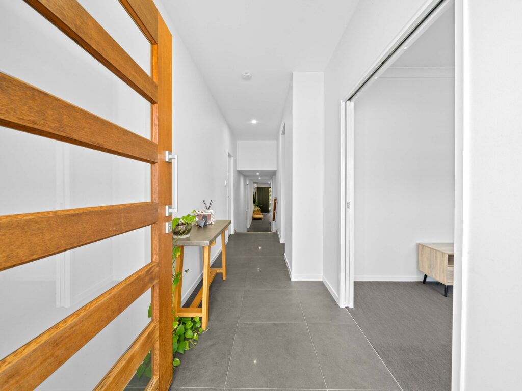21 Dee Street, Deebing Heights, QLD 4306