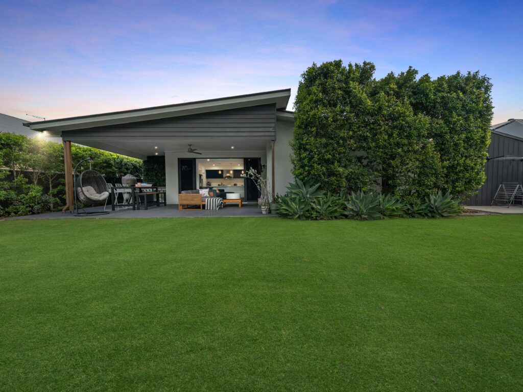 21 Dee Street, Deebing Heights, QLD 4306