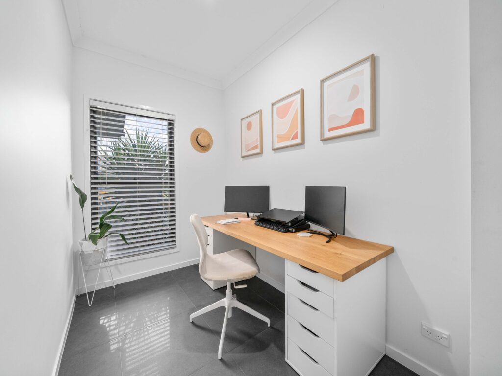 21 Dee Street, Deebing Heights, QLD 4306