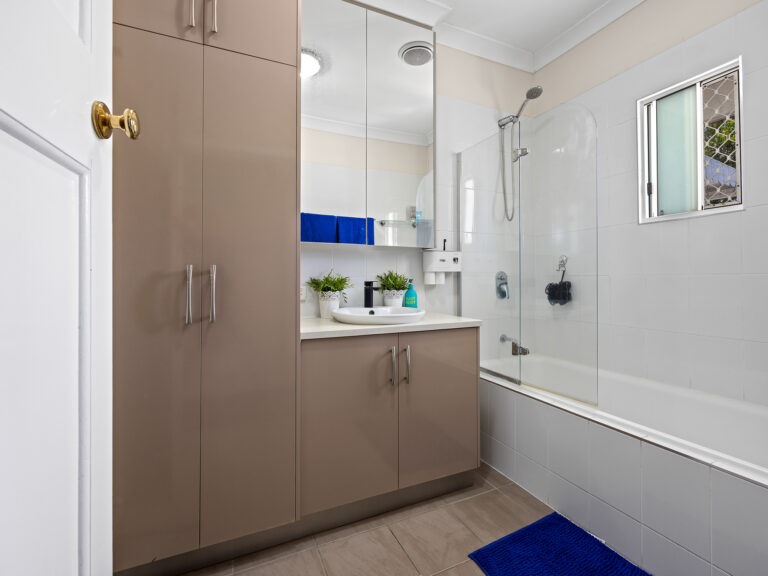 House-Leichhardt-QLD-R2-3974291