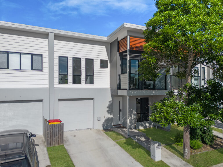 House-Deebing Heights-QLD-R2-3974977