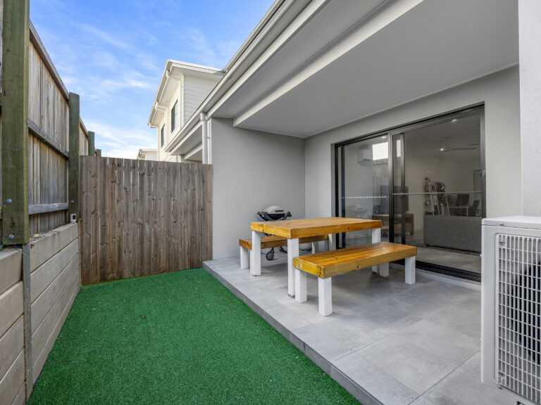 House-Deebing Heights-QLD-R2-3974977