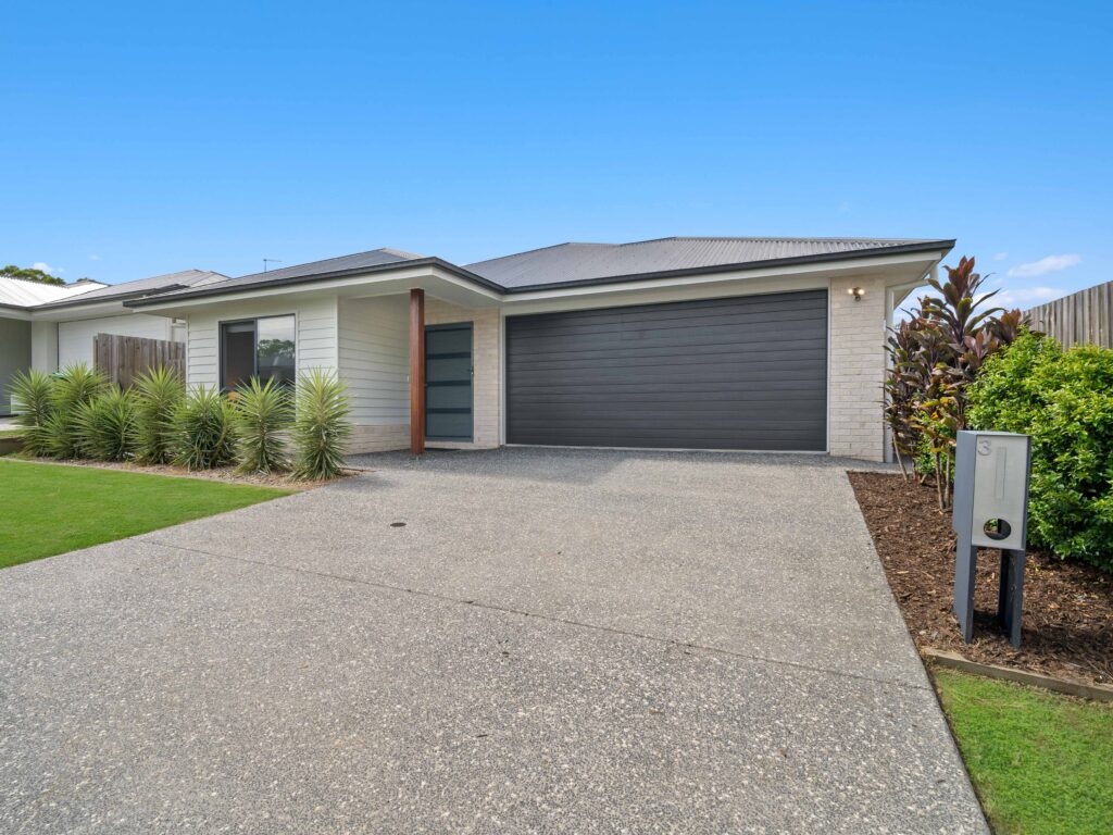 3 Mooloolah Street, Deebing Heights, QLD 4306