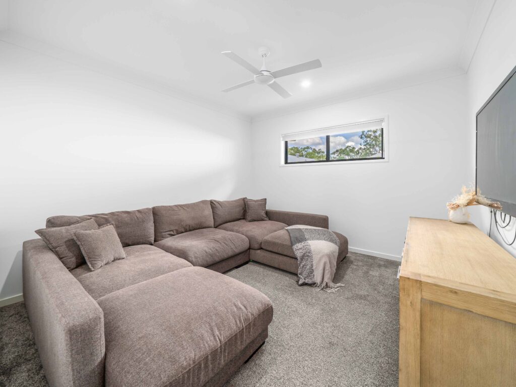 3 Mooloolah Street, Deebing Heights, QLD 4306