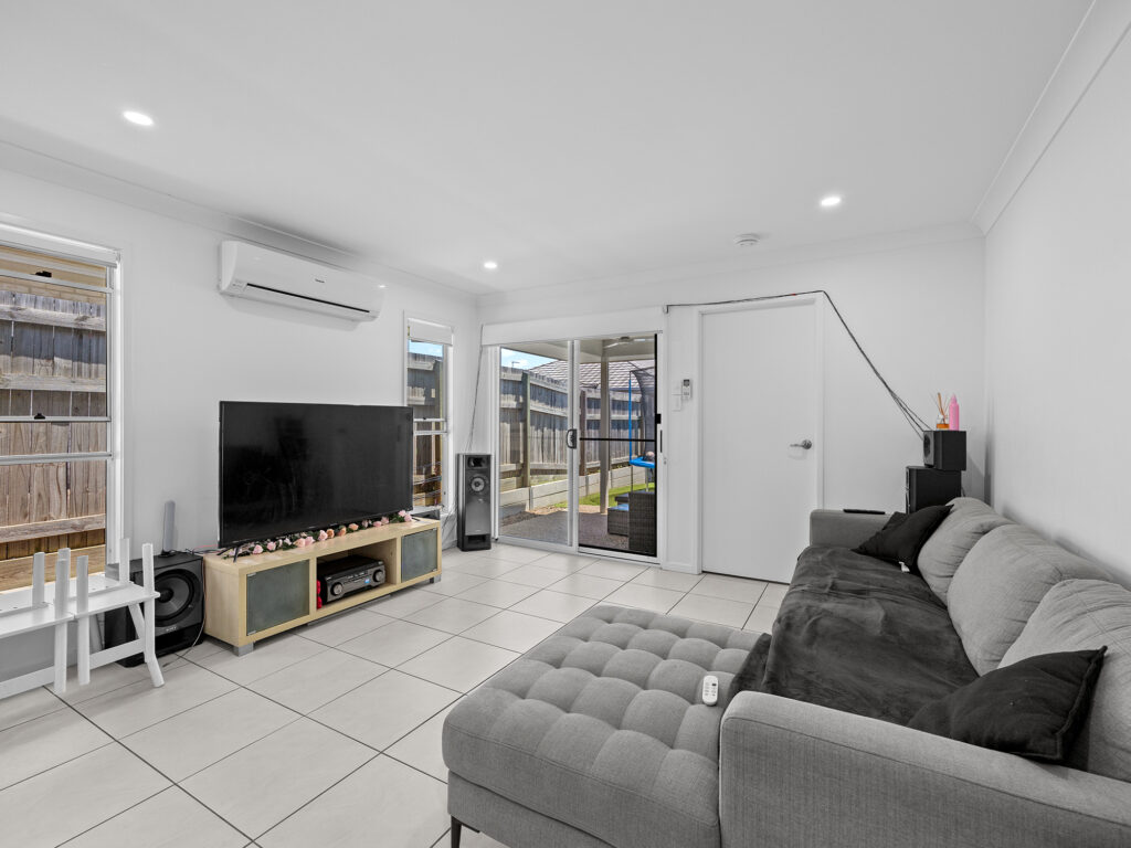 House-Redbank Plains-QLD-R2-3978634