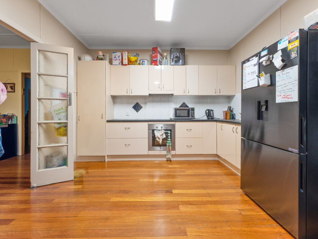 48 Albert Street, North Ipswich, QLD 4305